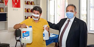 Başkan Yalçın'dan İşitme Engellilere Özel Şeffaf Maske
