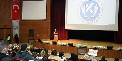 Başkan Yalçın KAYÜ Kariyer Günlerinde