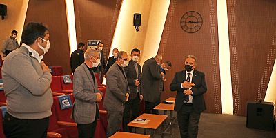 Başkan Yalçın Merkez Mahalle Muhtarlarıyla Buluştu