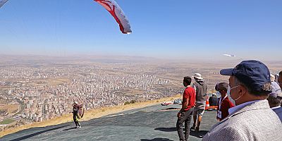 Başkan Yalçın Ve Kaymakam Dönmez’den ‘Başarı’ Ziyareti