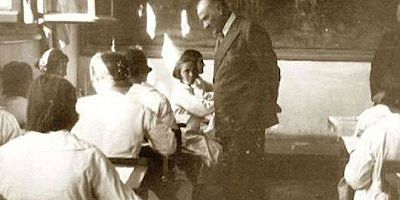 Başöğretmen ‘Mustafa Kemal Atatürk’