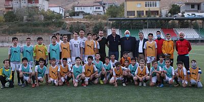 Bayram Bektaş'tan Yerköyspor Futbol Akademisi'ne Ziyaret 