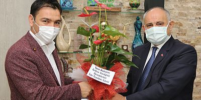 Belediye İşçilerinden Başkan Öztürk’e Teşekkür
