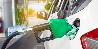 Benzin ve Motorine Yapılacak Zamlar Ertelendi