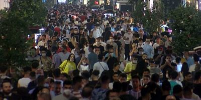 Bilim Kurulu Üyesi Uyardı, Sokağa Çıkma Yasağı Gelebilir!