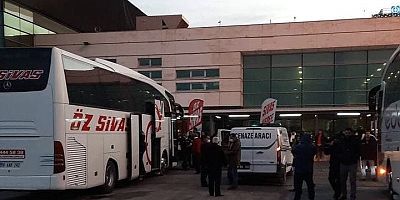 Bindiği Otobüste Hayatını Kaybetti