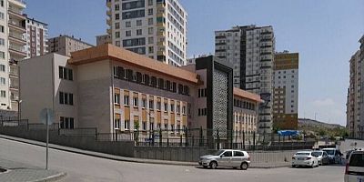 Bir Sınıf, 56 Öğrenci!