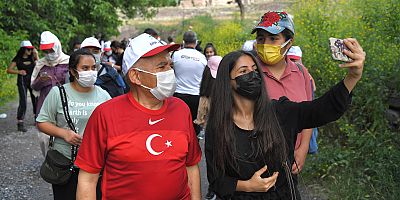 Büyükkılıç, Gençlerle Hem Tarihe Hem Sağlığa Yolculuk Yaptı