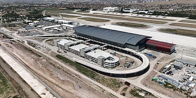 Büyükkılıç Kayseri Havalimanı Yeni Terminal Binasında İncelemelerde Bulundu