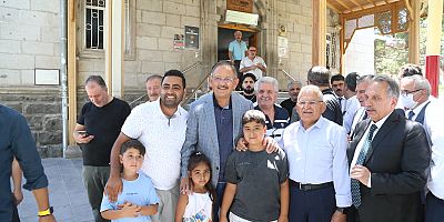 Büyükkılıç, Özhaseki ile Birlikte Talas’ta Vatandaşlarla Buluştu