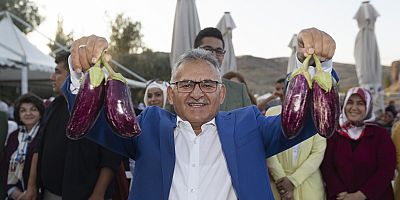 Büyükkılıç’tan 16 İlçeye 3 Yılda 200 Kez Dolu Dolu Ziyaret