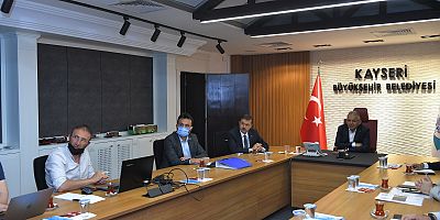 Büyükkılıç'tan Develi, Yeşilhisar ve İncesu Yatırım Toplantısı