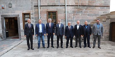 Büyükkılıç'tan İstişare Toplantısında “Öğrenci” Duyarlılığı