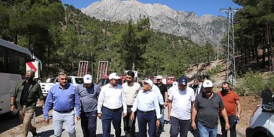 Büyükkılıç, Yahyalı’da Yangın Bölgesinde İncelemelerde Bulundu