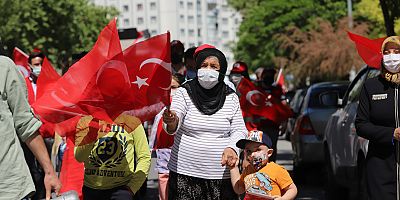 Büyükşehir, 19 Mayıs Coşkusunu Sokaklara Taşıdı