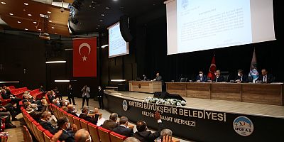Büyükşehir Belediyesi'nde Kürsü Krizi