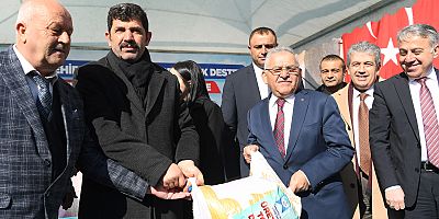 Büyükşehir’den Tarıma 3 Ayda 25 Milyon TL’lik 3 Bin Ton “Tohum” Desteği