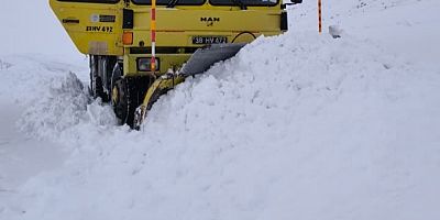 Büyükşehir Ekipleri, Kırsaldaki 24 Mahalle Yolunu Ulaşıma Açtı