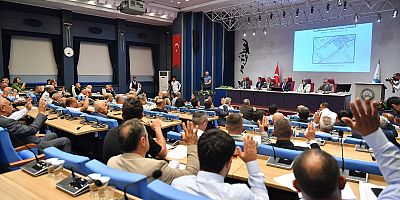 Büyükşehir Meclisinde Cemevi Gerginliği