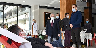 Büyükşehir Personelinden Kan Bağışı