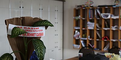 Cabbar Başkan Öğretmenlerin Gününü Çiçek Göndererek Kutladı