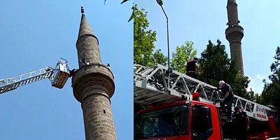Cami Minaresinde Mahsur Kalan Adamı, Büyükşehir İtfaiyesi Kurtardı