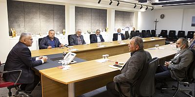 Çatakdere Muhtarı ve Sakinlerinden Başkan Büyükkılıç’a “Yol” Teşekkürü