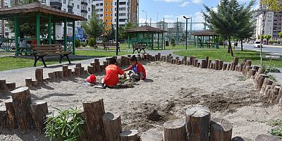 Çevreci Başkan Farkı İle Kocasinanlı Çocuklar, Parklarda Daha Mutlu