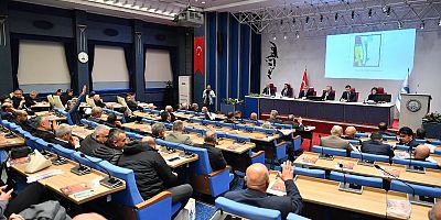 CHP’li Özgür Özer Önerdi: Eski Başbakan Bülent Ecevit’in İsmi Bir Caddeye Verilecek