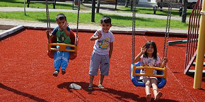 Çocuk Parkları Yenileniyor