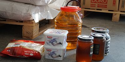 Depremzedeler İçin Gerekli Kuru Gıda Temin Ediliyor