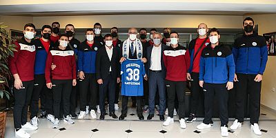Develi Voleybol Kulübünden TVF Genel Başkan Üstündağ'a Ziyaret