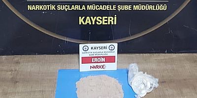 Doğu İllerinden Kayseri'ye Uyuşturucu Getiren 2 Şüpheli Gözaltına Alındı