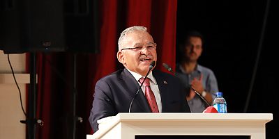 Doktor Başkan'dan Diş Hekimliği Mesleğine “Altın Bilezik” Vurgusu