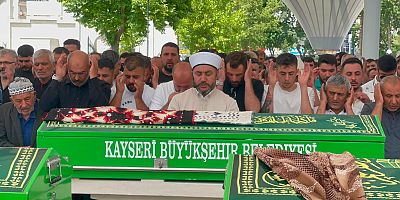 Düğün Konvoyunda Meydana Gelen Kazada Hayatını Kaybeden Genç Kadın Toprağa Verildi