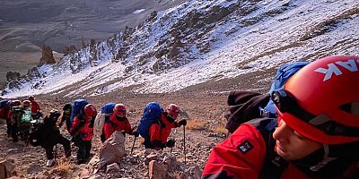 Erciyes Dağı’na Cumhuriyet Tırmanışı