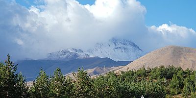 Erciyes Dağı’na Sezonun İlk Karı Yağdı