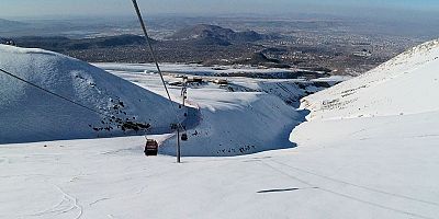 Erciyes Kayak Merkezi’nde Gondol Yaya Biniş Fiyatları Güncellendi