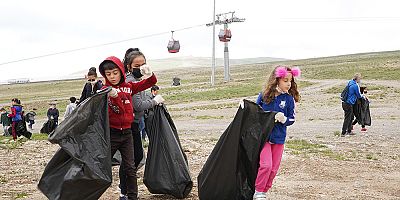 Erciyes'te, 4,3 Ton Çöp Toplandı