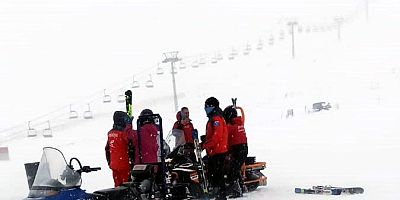 Erciyes'te Teleferikler Kapatılınca Tatilciler Kar Motosikletleriyle Taşındı