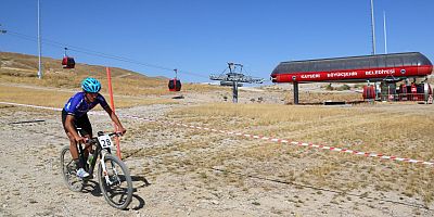 Erciyes’te Uluslararası Dağ Bisikleti Heyecanı