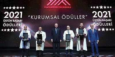 Erciyes Üniversitesine Topluma Hizmet Ödülü