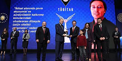 ERÜ Öğretim Üyeleri TÜBA ve TÜBİTAK Bilim Ödüllerini Aldı