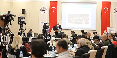 ERÜ Rektörü Çalış, Gazetecilerle Buluştu