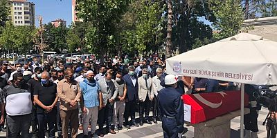 Evinde Ölü Bulunan Kıbrıs Gazisi, Son Yolculuğuna Uğurlandı