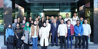 ‘Genç Dostu Başkan’a ERÜ Öğrencilerinden Ziyaret