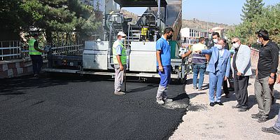 Hacılar’da Yol Yapım Çalışmaları Tam Gaz Devam Ediyor