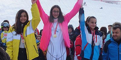 HADAK Sezona Madalyalar İle Başladı