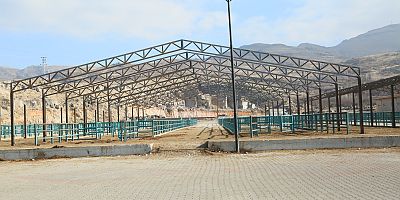Hayvan Pazarının Üstünün Kapanma Çalışmaları Başladı