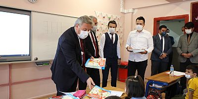 Heyecanla Beklenen İlk Ders Zili Çaldı